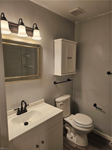 Photo 13 of 41 residential for sale in Portsmouth virginia Photo 13 of 41 residential for sale in Portsmouth virginia