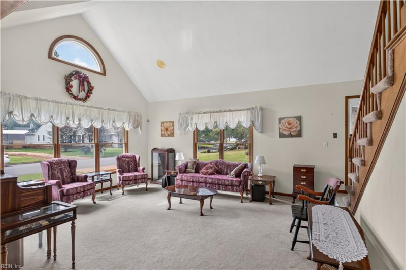Photo 5 of 21 residential for sale in Chesapeake virginia