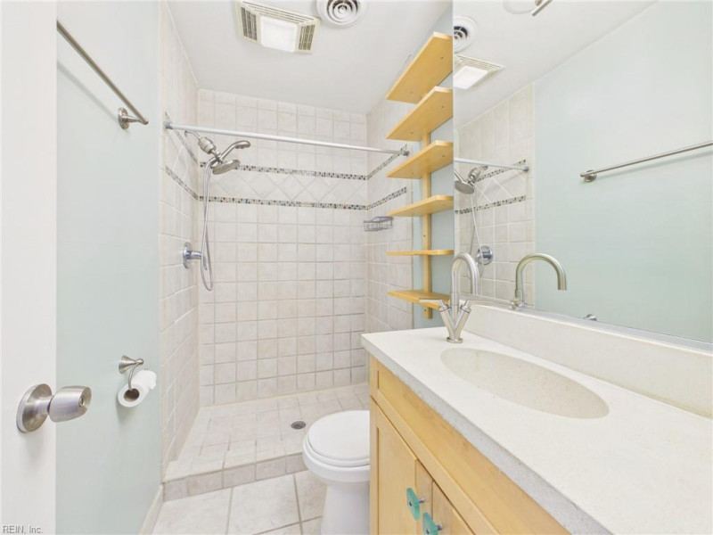 Photo 30 of 48 residential for sale in Virginia Beach virginia