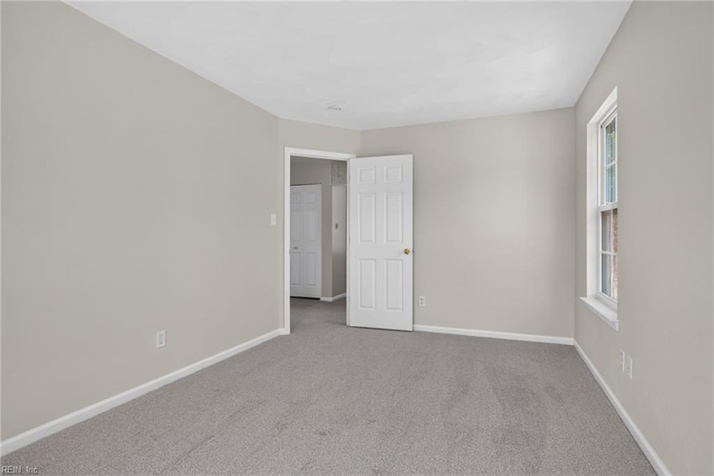 Photo 17 of 28 residential for sale in Chesapeake virginia Photo 17 of 28 residential for sale in Chesapeake virginia