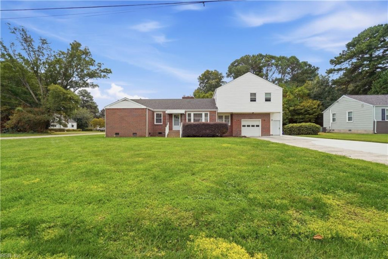 Photo 2 of 43 residential for sale in Virginia Beach virginia
