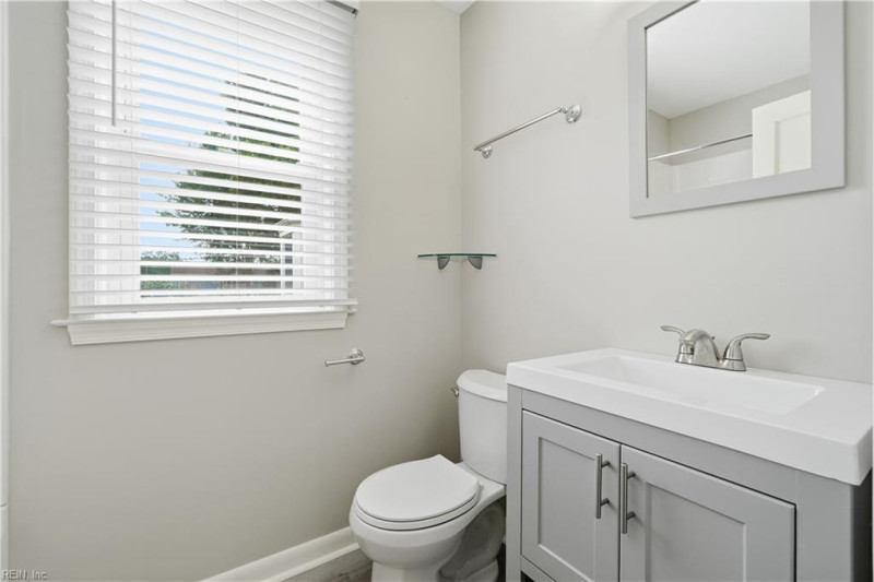 Photo 20 of 43 residential for sale in Virginia Beach virginia