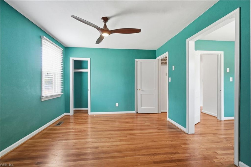 Photo 23 of 43 residential for sale in Virginia Beach virginia