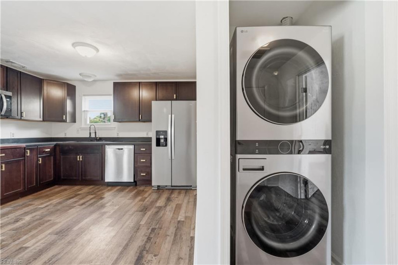 Photo 31 of 43 residential for sale in Virginia Beach virginia
