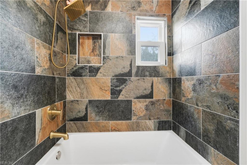 Photo 35 of 43 residential for sale in Virginia Beach virginia