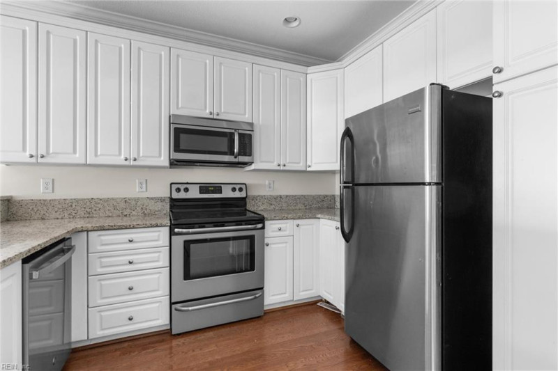 Photo 10 of 35 residential for sale in Virginia Beach virginia