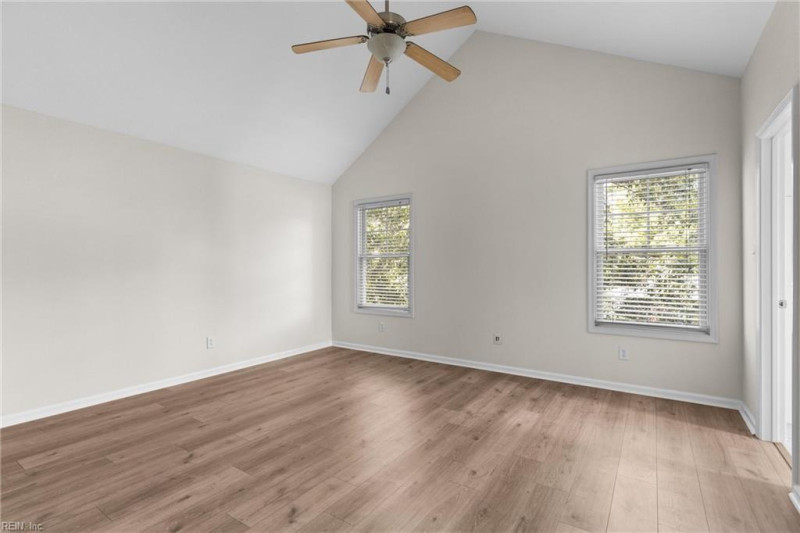 Photo 17 of 35 residential for sale in Virginia Beach virginia