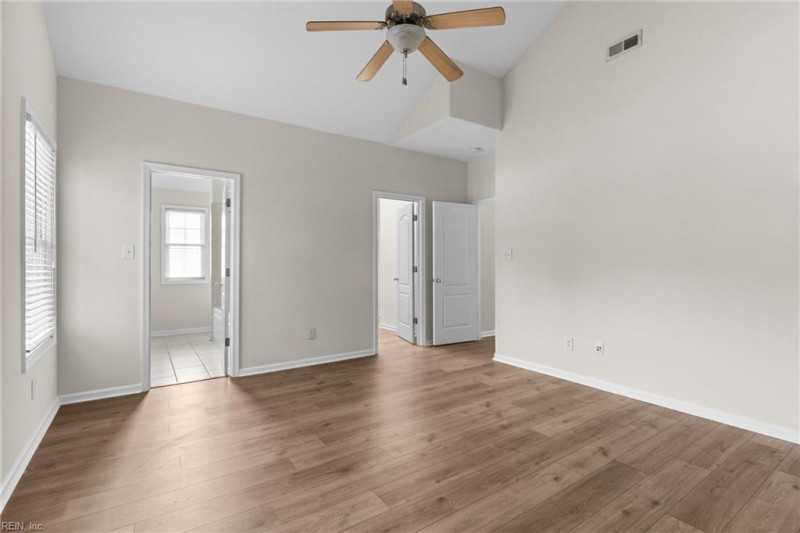 Photo 18 of 35 residential for sale in Virginia Beach virginia