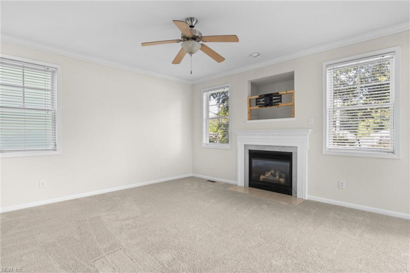 Photo 5 of 35 residential for sale in Virginia Beach virginia