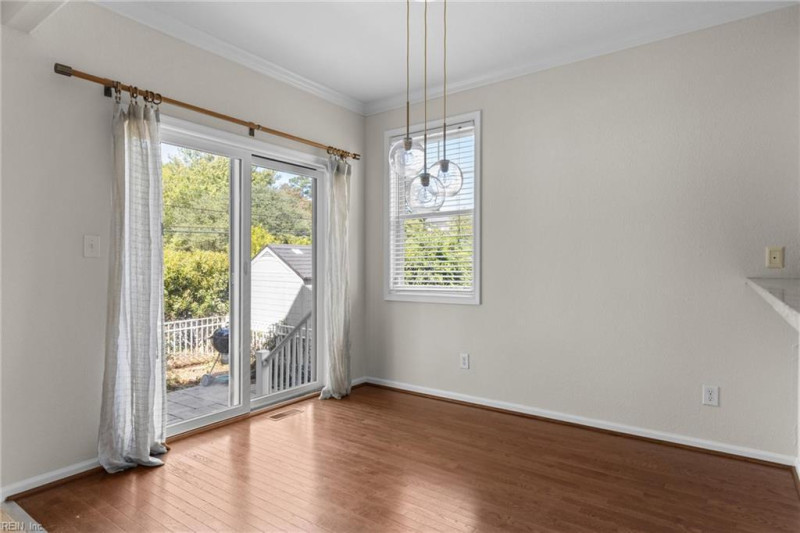 Photo 7 of 35 residential for sale in Virginia Beach virginia
