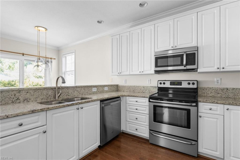 Photo 9 of 35 residential for sale in Virginia Beach virginia