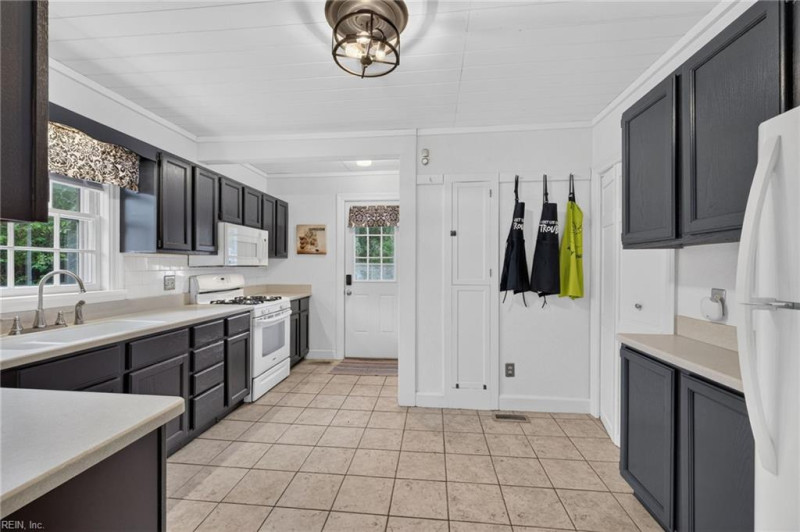 Photo 9 of 47 residential for sale in Newport News virginia Photo 9 of 47 residential for sale in Newport News virginia