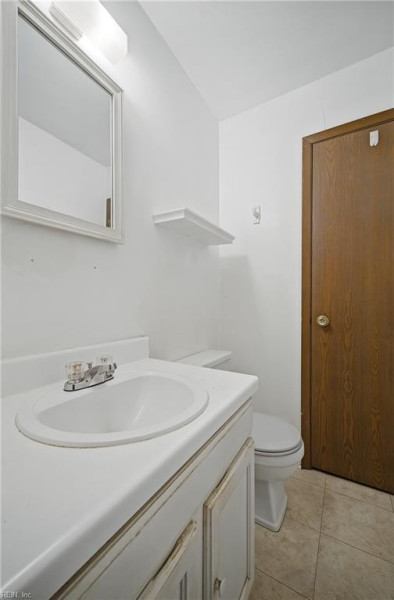 Photo 21 of 27 residential for sale in Chesapeake virginia