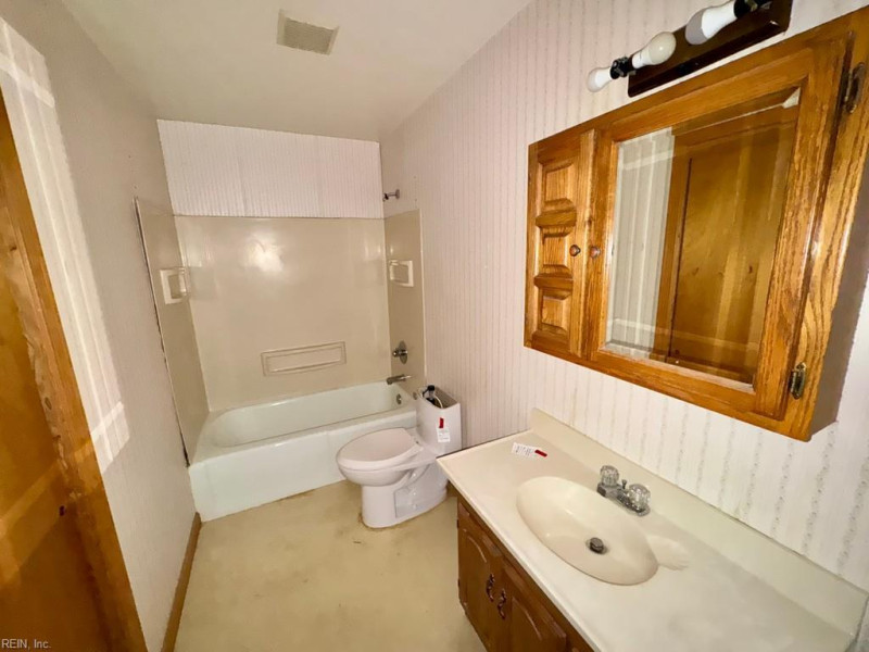 Photo 15 of 16 residential for sale in Chesapeake virginia Photo 15 of 16 residential for sale in Chesapeake virginia