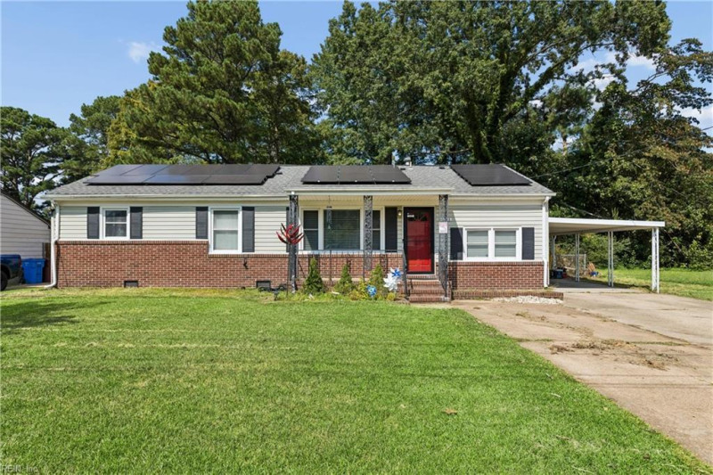 Photo 1 of 38 residential for sale in Chesapeake virginia