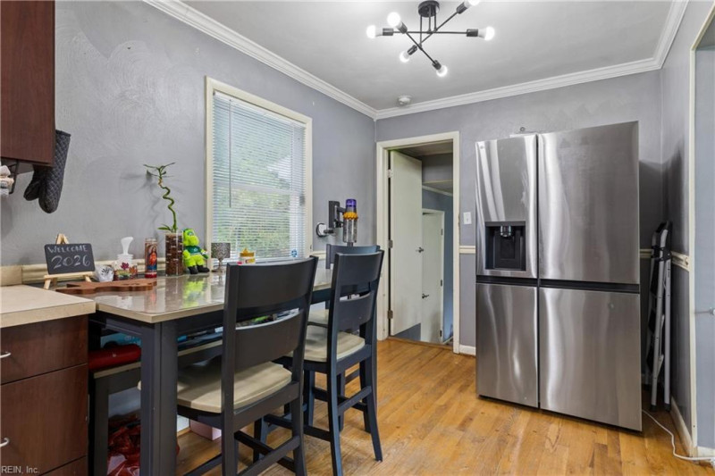 Photo 9 of 38 residential for sale in Chesapeake virginia