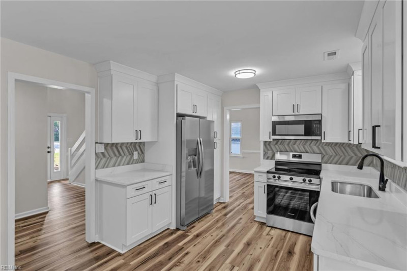 Photo 16 of 50 residential for sale in Virginia Beach virginia