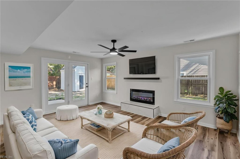 Photo 18 of 50 residential for sale in Virginia Beach virginia