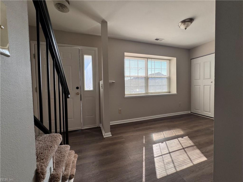 Photo 4 of 12 residential for sale in Virginia Beach virginia