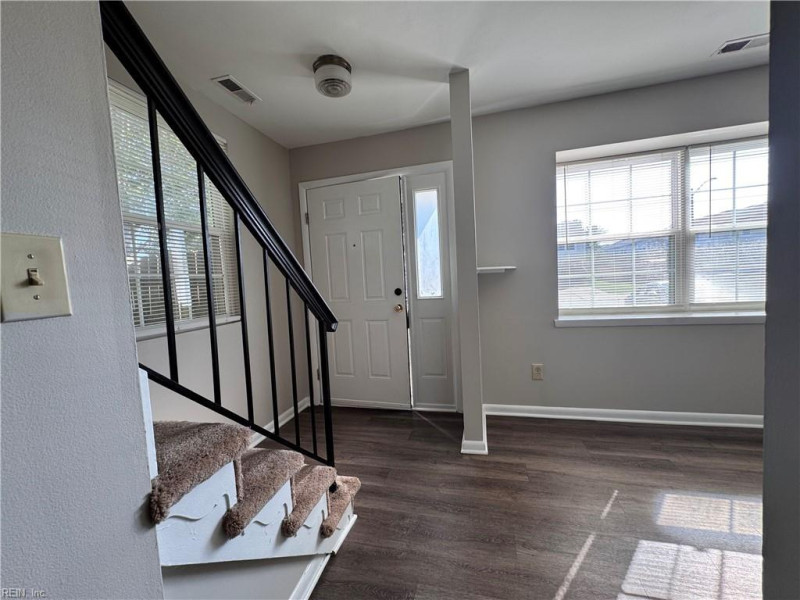 Photo 6 of 12 residential for sale in Virginia Beach virginia