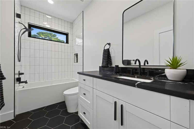 Photo 28 of 39 residential for sale in Virginia Beach virginia