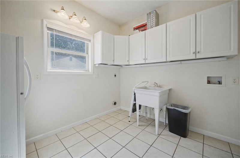 Photo 30 of 50 residential for sale in Portsmouth virginia Photo 30 of 50 residential for sale in Portsmouth virginia