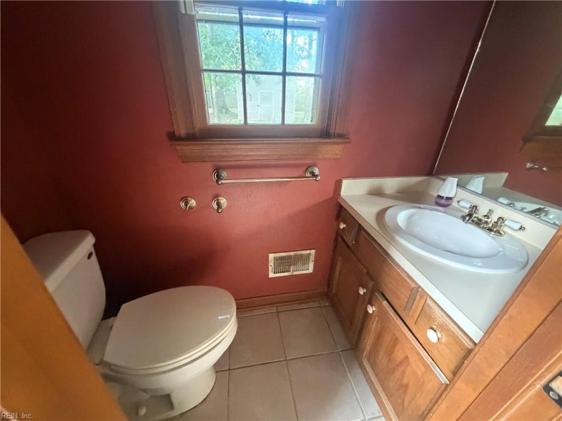Photo 12 of 26 residential for sale in Chesapeake virginia Photo 12 of 26 residential for sale in Chesapeake virginia