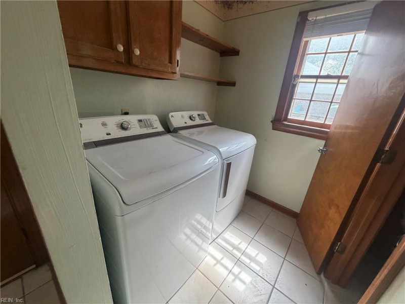 Photo 13 of 26 residential for sale in Chesapeake virginia Photo 13 of 26 residential for sale in Chesapeake virginia
