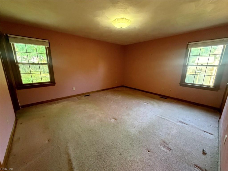 Photo 19 of 26 residential for sale in Chesapeake virginia Photo 19 of 26 residential for sale in Chesapeake virginia