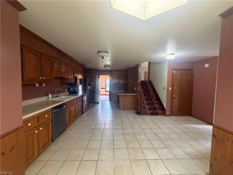 Photo 9 of 26 residential for sale in Chesapeake virginia Photo 9 of 26 residential for sale in Chesapeake virginia