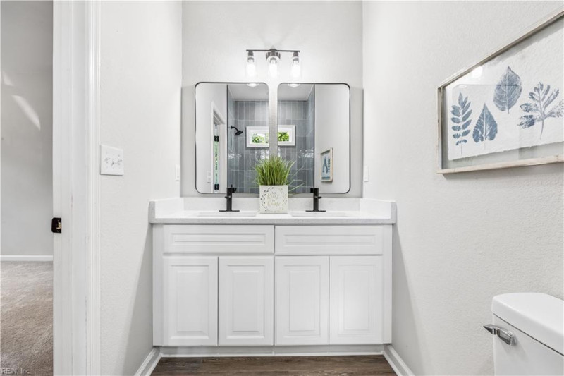 Photo 17 of 43 residential for sale in Norfolk virginia