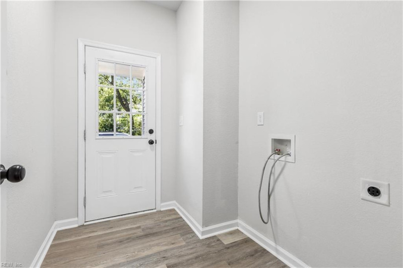 Photo 20 of 43 residential for sale in Norfolk virginia