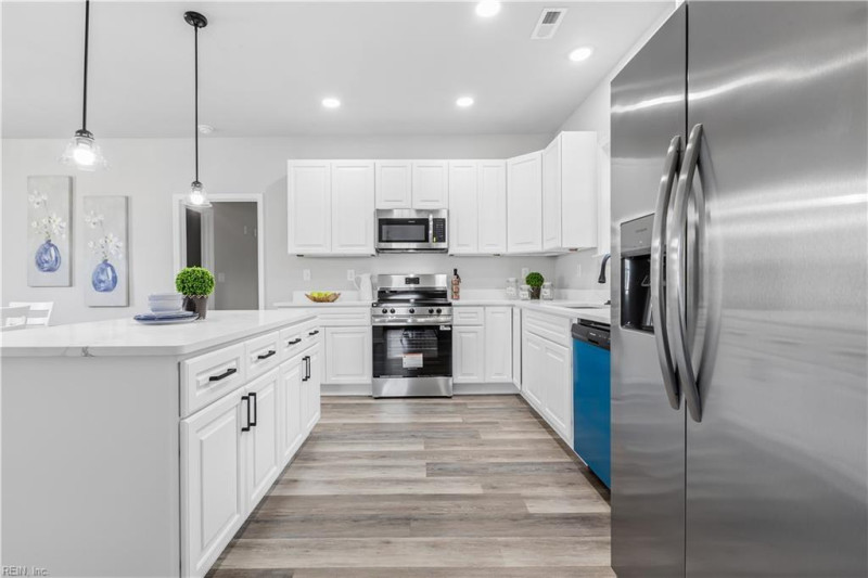 Photo 7 of 43 residential for sale in Norfolk virginia