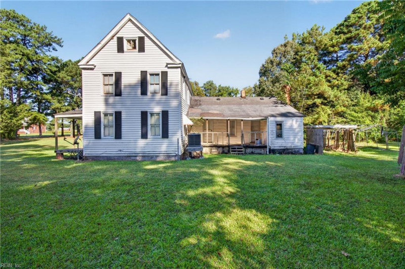 Photo 7 of 25 residential for sale in Perquimans County virginia