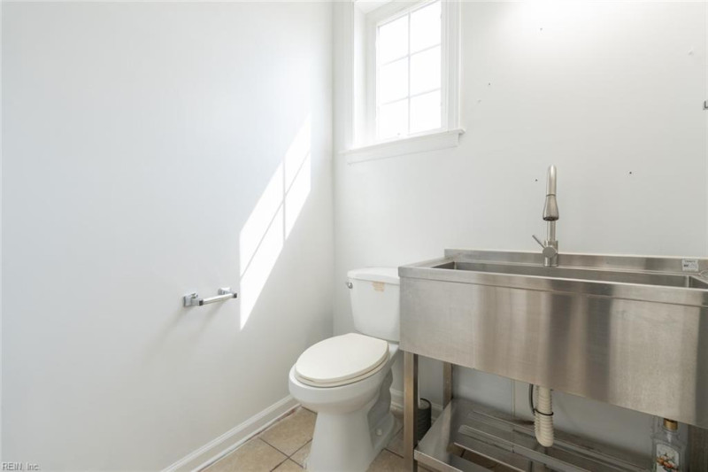 Photo 21 of 48 residential for sale in Hampton virginia