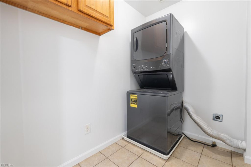 Photo 33 of 48 residential for sale in Hampton virginia