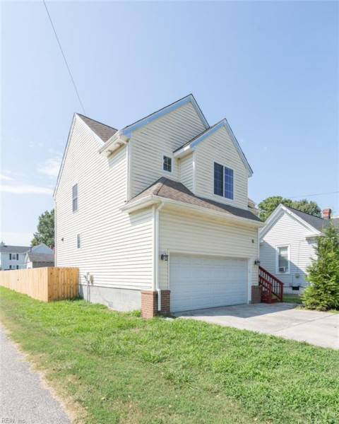 Photo 4 of 48 residential for sale in Hampton virginia