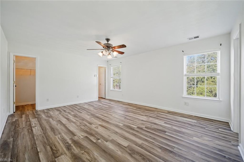 Photo 19 of 43 residential for sale in Suffolk virginia