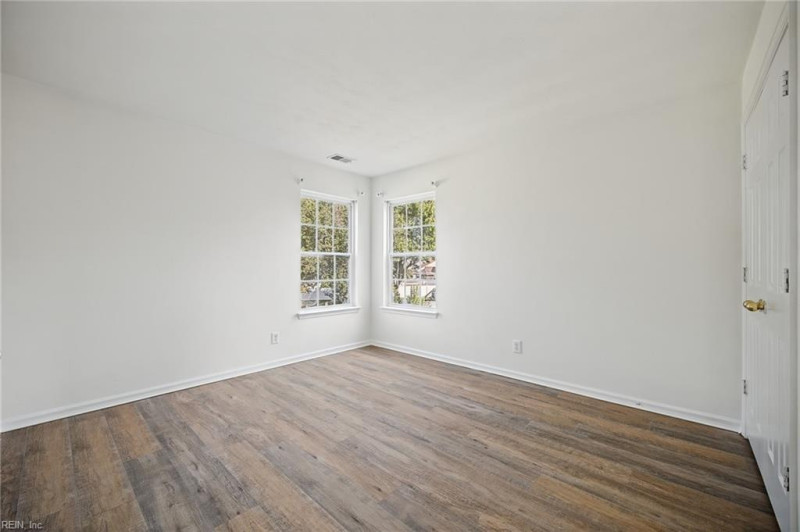 Photo 26 of 43 residential for sale in Suffolk virginia