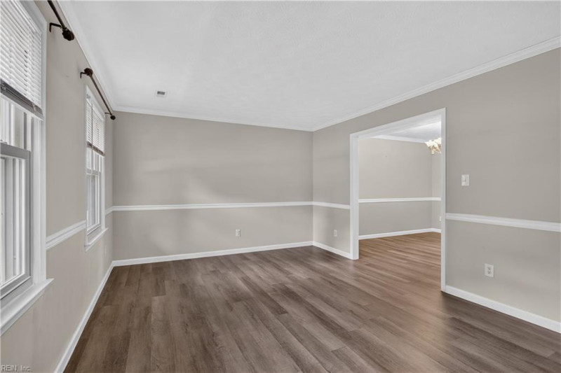 Photo 17 of 36 residential for sale in Hampton virginia