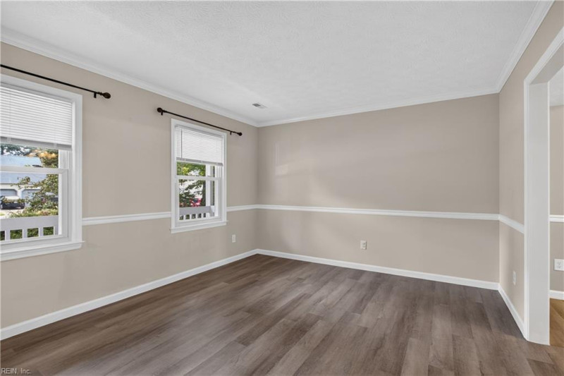 Photo 18 of 36 residential for sale in Hampton virginia