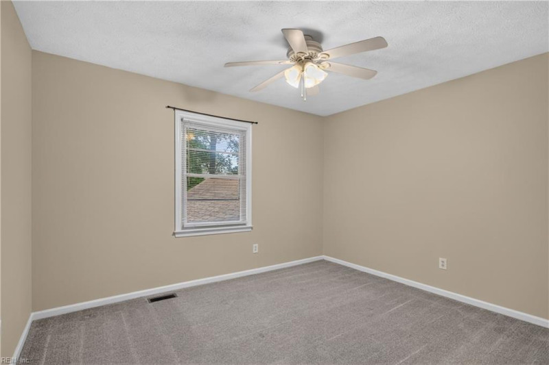 Photo 28 of 36 residential for sale in Hampton virginia