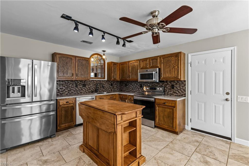 Photo 10 of 50 residential for sale in Suffolk virginia Photo 10 of 50 residential for sale in Suffolk virginia