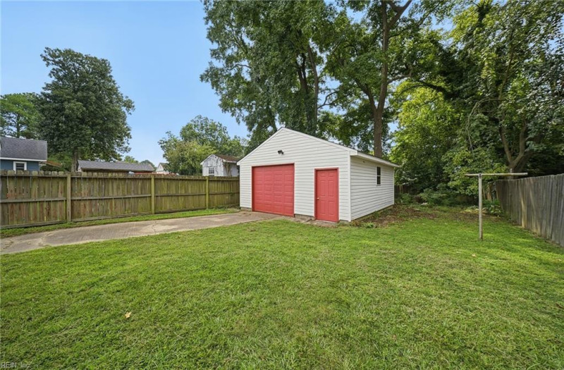 Photo 2 of 39 residential for sale in Chesapeake virginia Photo 2 of 39 residential for sale in Chesapeake virginia
