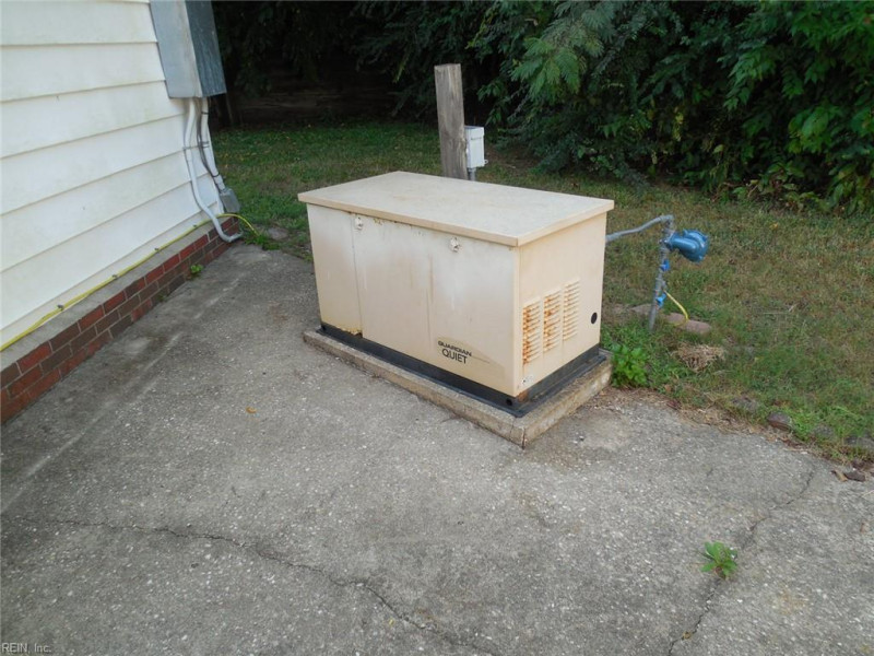 Photo 23 of 24 residential for sale in Gloucester County virginia