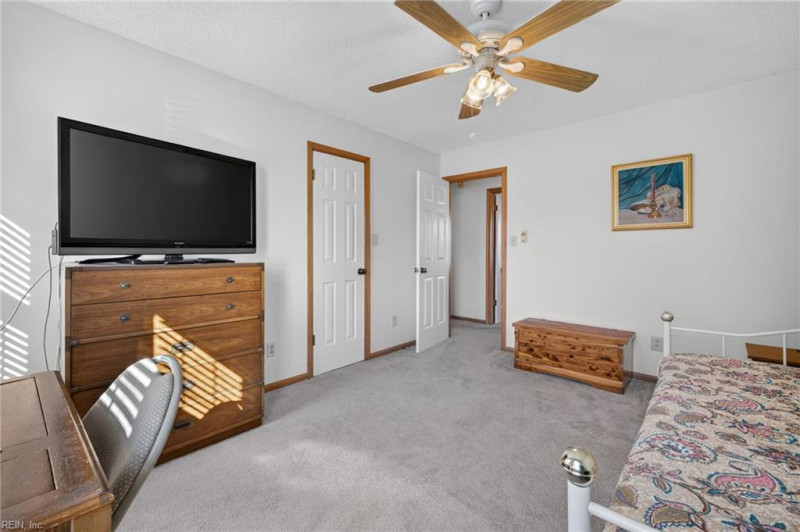 Photo 23 of 37 residential for sale in Virginia Beach virginia