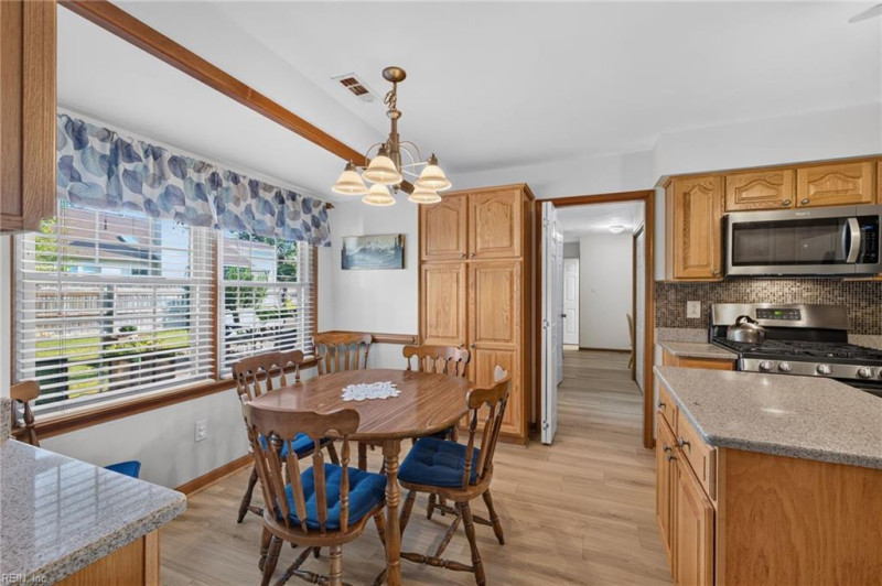Photo 8 of 37 residential for sale in Virginia Beach virginia