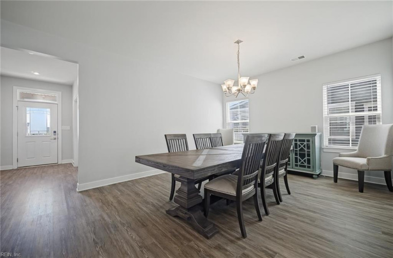 Photo 10 of 48 residential for sale in Chesapeake virginia