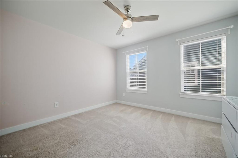 Photo 23 of 48 residential for sale in Chesapeake virginia