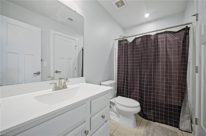 Photo 34 of 48 residential for sale in Chesapeake virginia